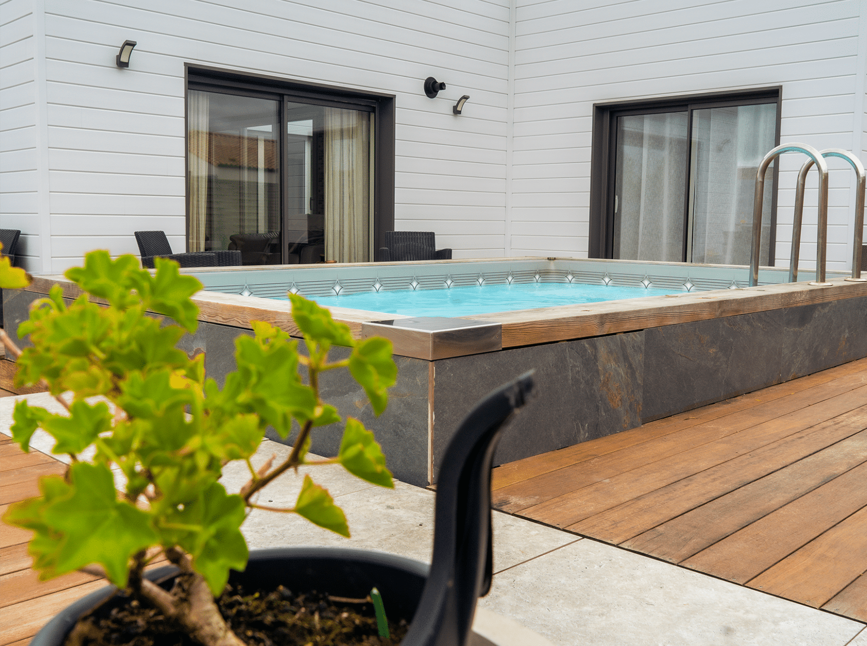 WATBOX by AGX Concept - Piscine semi-enterrée personnalisable, 4m x 4m
